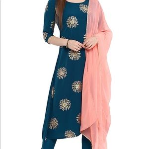 Beautiful Indian Crepe Kurti Set w Dupatta